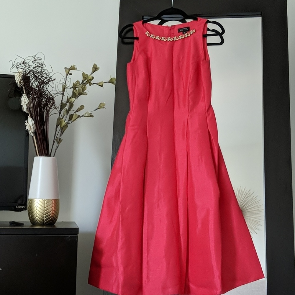 Tahari Pink elegant dress